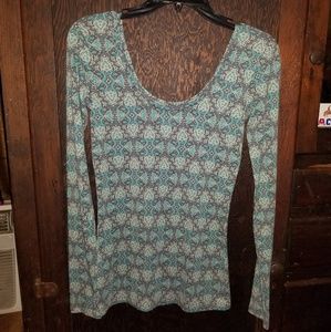 Turquoise patterned top